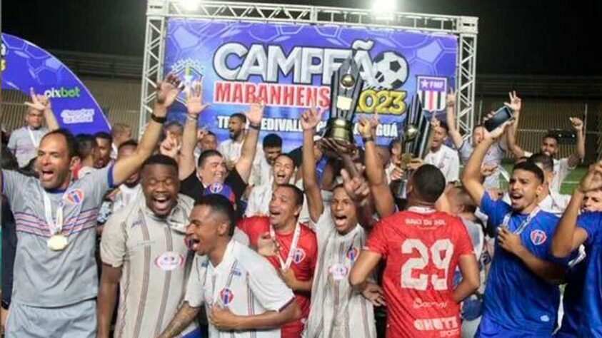 Maranhense: Maranhão campeão ao derrotar o Moto Club nos pênaltis, após dois jogos que terminaram no empate em 1 a 1.