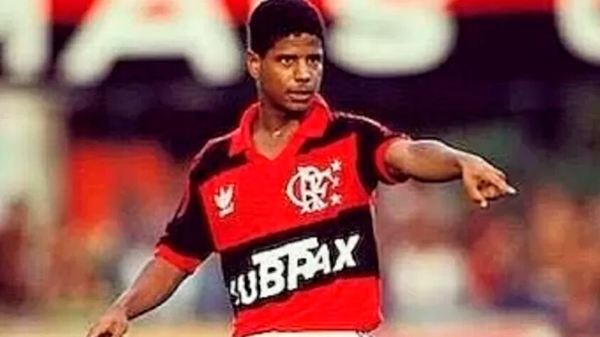 9º lugar: Marcelinho Carioca - 7 gols 