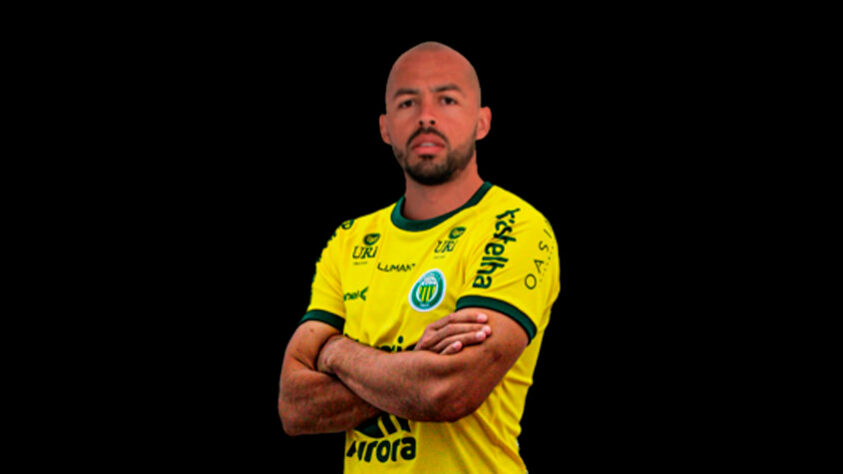 Mazola (33 anos) – atacante / Time: Ypiranga-RS – Já defendeu o São Paulo. Foi contratado pelo Ypiranga-RS após deixar o São Jose-RS em 1 de janeiro.