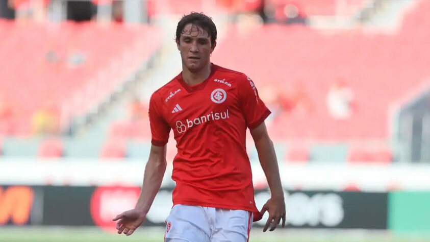 FECHADO - O lateral Mario Fernandes não é mais jogador do Internacional. Após apenas quatro meses na equipe, o atleta solicitou a rescisão com o Colorado por questões pessoais, segundo o comunicado divulgado pelo clube.