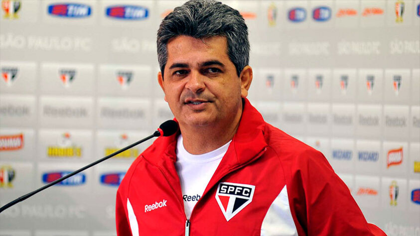 Ney Franco - 2002: No comando do Cruzeiro, o treinador fez ótima campanha na Copinha em 2002, perdendo apenas na final diante da Portuguesa. Treinou o Flamengo, conquistando o título da Copa do Brasil, em 2006. Atualmente está sem clube.