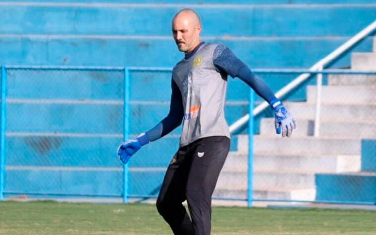 Pedro Henrique (37 anos) – goleiro / Time: Aparecidense-GO – Já defendeu o Goiás. Foi contratado pela Aparecidense-GO após deixar o América-GO em 14 de janeiro de 2020. 