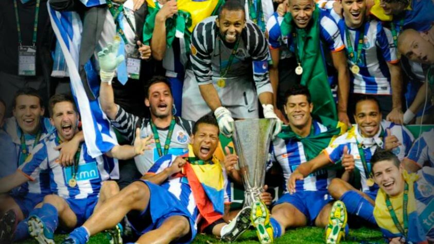 Porto (Portugal): dois títulos conquistados, em 2002/2003 e 2010/2011. 