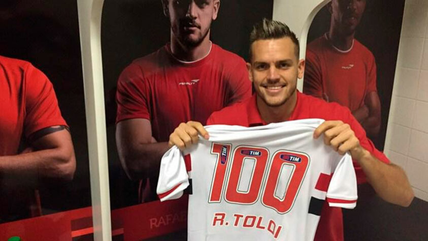 Rafael Toloi (zagueiro) - 32 anos atualmente - Era um dos pilares da defensa tricolor e teve uma boa passagem pelo São Paulo. Em 2015, foi negociado com a Atalanta, da Itália, onde está até hoje. Além disso, conseguiu naturalização italiana e coleciona algumas convocações pela seleção da Itália. 