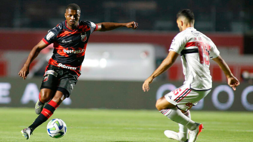 O início da trajetória do São Paulo na Copa do Brasil também não foi dos melhores. Segundo o sorteio realizado pela CBF, na terceira fase, o Tricolor enfrentaria o Ituano em casa, no jogo de ida. E depois, o duelo de volta aconteceria no Novelli Júnior. A intenção é conseguir uma boa vantagem em casa, para chegar tranquilo na casa do adversário. Porém, se contentou com um empate sem gols no primeiro jogo. 