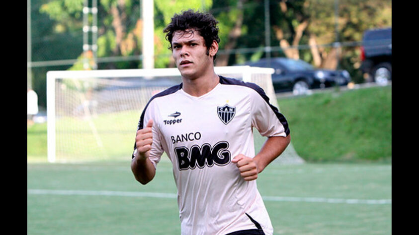 Wendel Santos (31 anos) – meio-campista / Time: Floresta-CE – Já defendeu o Atlético-MG. Foi contratado pelo Floresta-CE após deixar o Comercial-SP em 12 de abril.