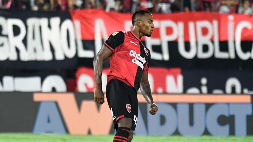 34º - Willer Ditta - 25 anos - zagueiro do Newell's Old Boys - Valor de mercado: 4 milhões de euros (R$ 22 milhões)