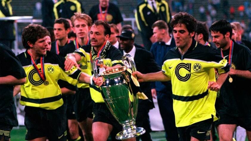 Borussia Dortmund (26 anos) - O time alemão conquistou apenas uma Champions League. Foi na edição de 1996/1997.