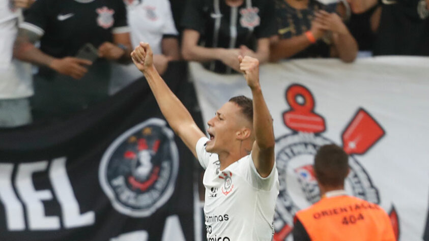 O Corinthians derrotou o Cruzeiro por 2 a 1 na tarde deste domingo (16), na Neo Química Arena, pela estreia no Campeonato Brasileiro. Os gols da vitória do Timão foram marcados pelo jovem Matheus Araújo, que comemorou seu primeiro gol pelo profissional, e Róger Guedes. Lucas Oliveira descontou para a Raposa. Confira as notas do Corinthians (por Jalile Elias):