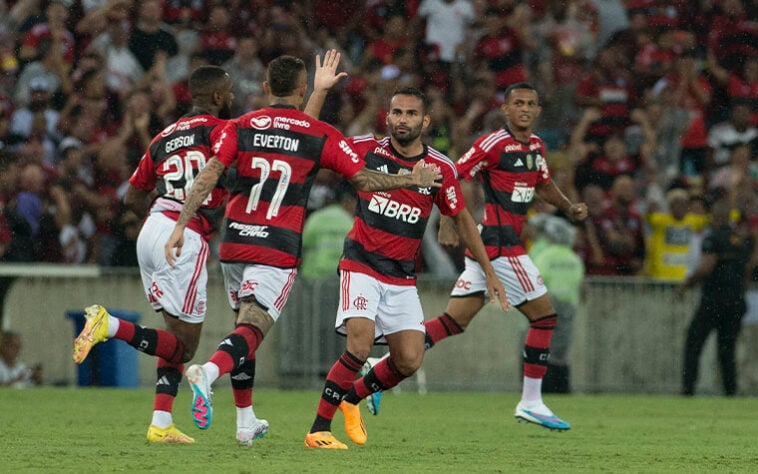 1º lugar: Flamengo - 3,70 milhões de interações.