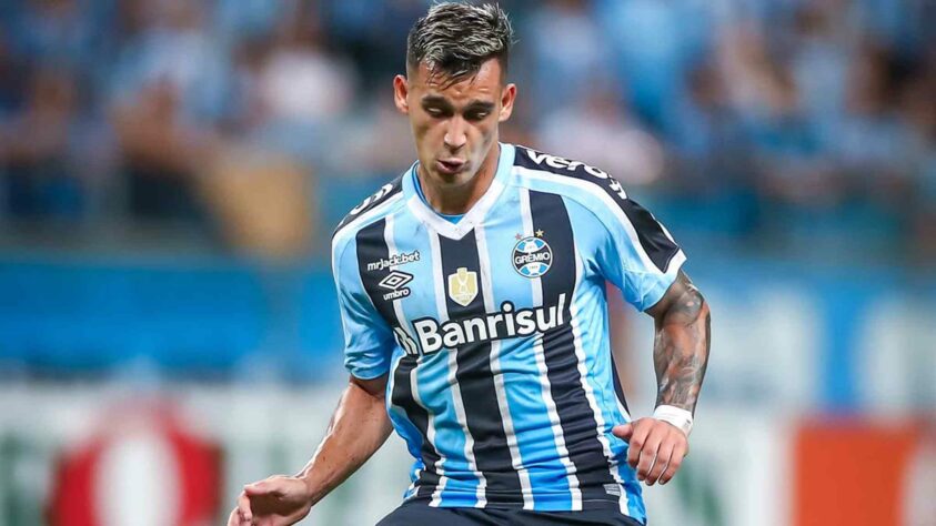 14º lugar: Franco Cristaldo (meia - Grêmio - 26 anos) - Valorizou	4,6 milhões de euros (R$ 25,2	milhões) / Valor de mercado atual: 7 milhões de euros (R$ 38,3 milhões) / Aumento de 191,7 % com relação ao valor anterior