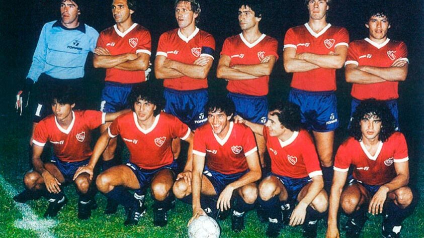 Independiente (ARG): 7 títulos - 1964, 1965, 1972, 1973, 1974, 1975 e 1984 (foto)