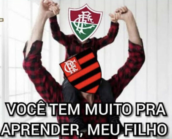 Torcedores fazem memes após vitória do Flamengo por 2 a 0 sobre o Fluminense na primeira partida da final do Campeonato Carioca.