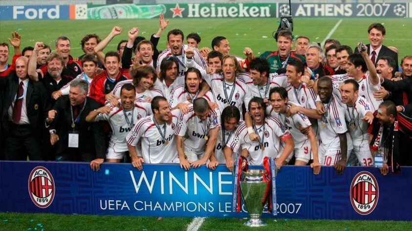 Temporada 2006-07: Milan - Fase: final (campeão)