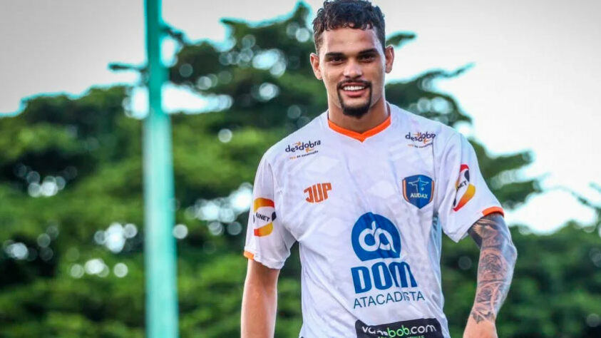 Pablo Thomaz, 23 anos - Posição: atacante - Clube: Audax-RJ - Contrato até: não há informações / Os 16 gols de Germán Cano, além dos 13 de Lelê, acabaram ofuscando o rendimento de outros bons atacantes do Cariocão 2023. É o caso de Pablo Thomaz, que balançou as redes seis vezes em 15 partidas no torneio - praticamente um gol a cada três jogos. 