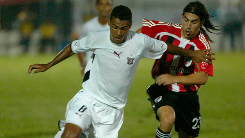 Paulista - 1 participação: 2006.