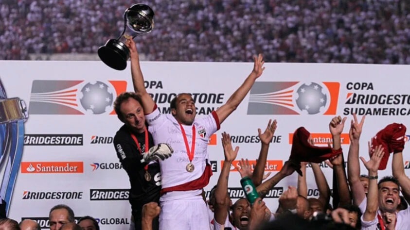 O São Paulo conquistou a Sula em 2012, em final marcada pelo abandono do Tigres no intervalo e pela despedida de Lucas do clube