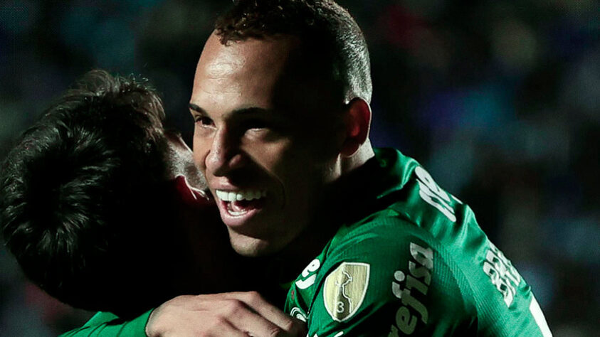 O Palmeiras empatou com o Tombense em 1 a 1 no Parque do Sabiá, em Uberlândia (MG), na noite desta quarta-feira (26), pela partida de volta da terceira fase da Copa do Brasil e garantiu vaga nas oitavas de final da competição. O gol do Verdão foi marcado por Breno Lopes. Confira as notas do Alviverde: