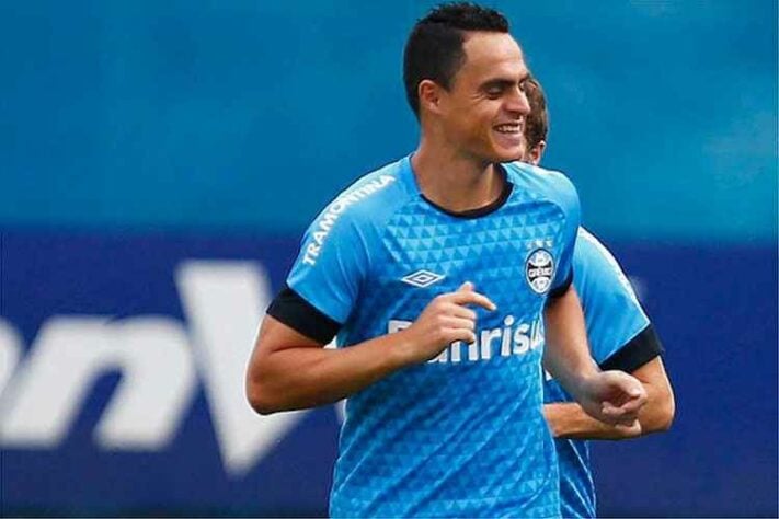 Victor Rangel (32 anos) – atacante / Time: CRAC-GO – Já defendeu o Grêmio, Botafogo e Bahia. Foi contratado pelo CRAC-GO em 1 de janeiro. O atleta estava sem clube, sua última equipe foi a Ferroviária-SP.