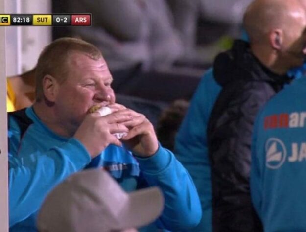 Wayne Shaw (jogador de futebol - inglês): desligado do clube por caso inusitado