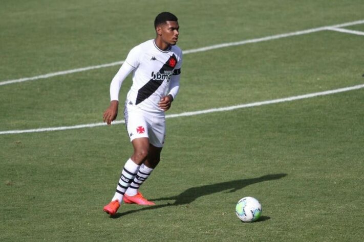 ESFRIOU - O zagueiro Eric Pimentel, da base do Vasco, recusou mais uma proposta de renovação feita pelo clube. O Cruz-Maltino havia formalizado uma oferta na Federação de Futebol do Rio de Janeiro (Ferj), com intuito de se resguardar, tendo em vista que o contrato termina no dia 6 de julho.