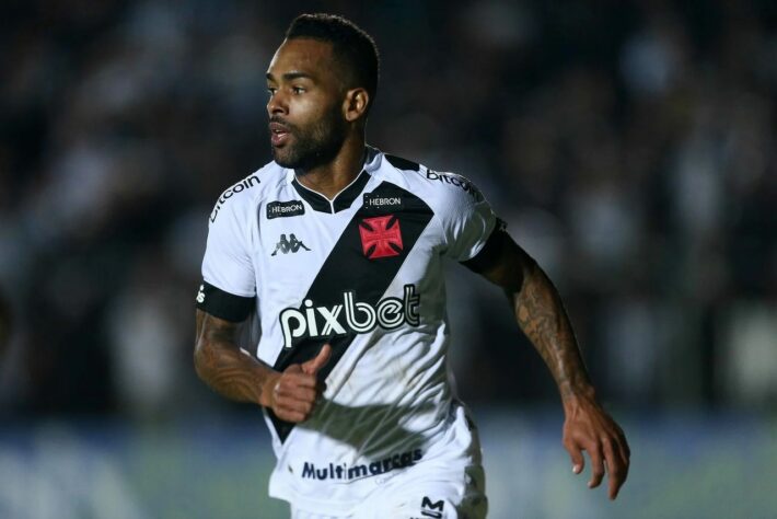 Alex Teixeira (33 anos) - Posição: atacante - Clube: Vasco