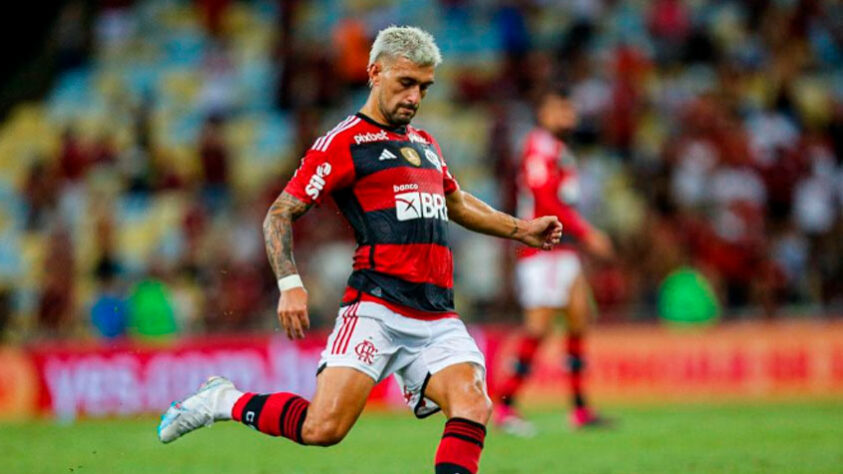 5º - Arrascaeta - meia do Flamengo - 29 anos - valor de mercado: 17 milhões de euros (R$ 88,7 milhões)