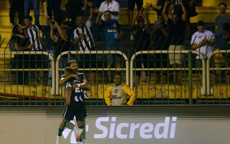 27/3 - Botafogo 3 x 1 Portuguesa-RJ - Carioca