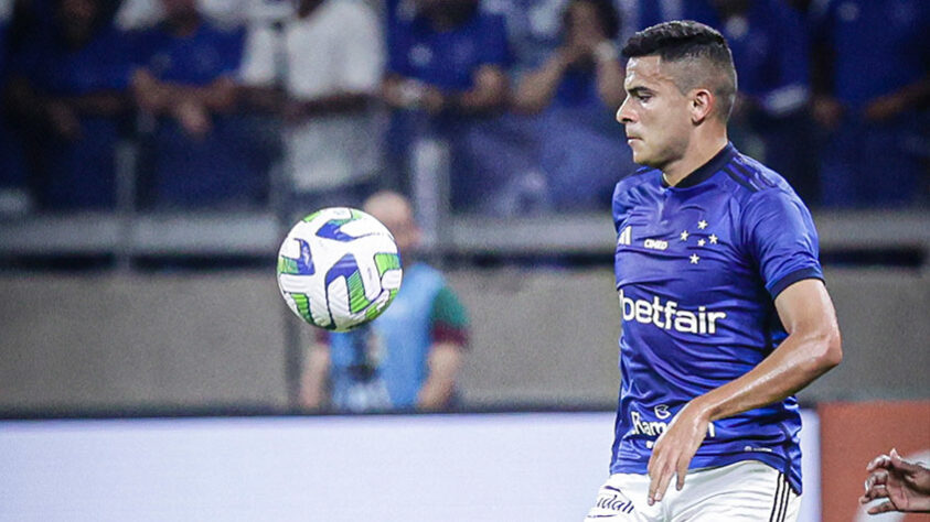 7º lugar - Cruzeiro: 13 pontos. Campanha: 10 jogos, três vitórias, quatro empates e três derrotas (43.33%)