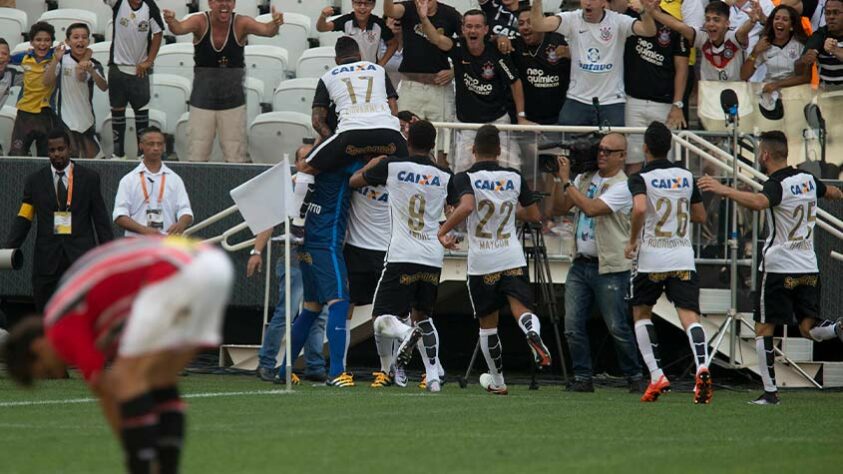 14/02/2016: Corinthians 2 x 0 São Paulo - Campeonato Paulista