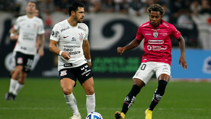 Em partida válida pela terceira rodada da fase de grupos da Libertadores, o Corinthians foi derrotado pelo Independiente del Valle por 2 a 1, na Neo Química Arena. O gol corintiano foi marcado por Róger Guedes. Veja as notas dos jogadores do Timão e os pontos positivos e negativos do time equatoriano. (feito por Rafael Marson)