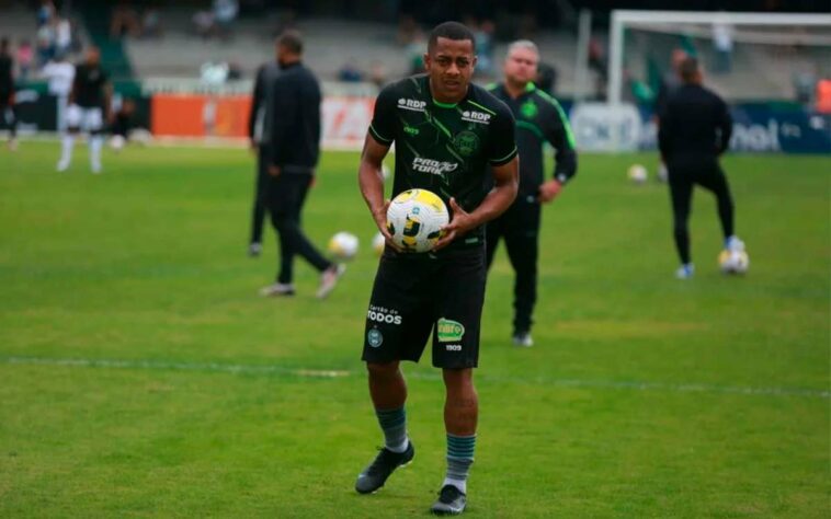 Diego Porfírio, lateral-esquerdo - Onde estava: Coritiba / Onde está atualmente: Guarani - O nome do jogador teria surgido em conversas entre os apostadores, mas sem maiores detalhes. 