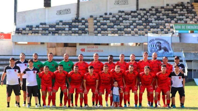 Flamengo de Arcoverde-PE: O clube, em junho do ano passado, oficializou a adoção do modelo SAF, apresentado pelo presidente e investidor Gabriel Castilho. Atualmente, o clube disputa a Série A2 do Pernambucano.