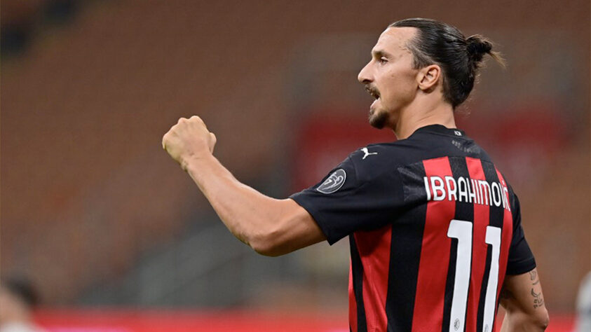 16ª posição - Suécia: total de jogadores expatriados: 239 jogadores. / Foto: Zlatan Ibrahimovic, atacante do Milan (Itália).