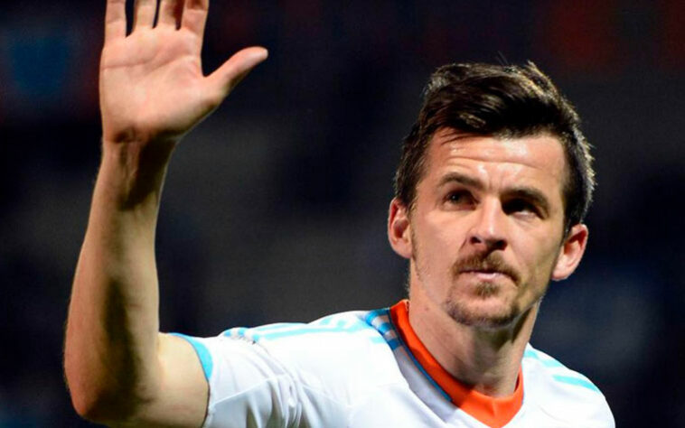 Joey Barton (jogador de futebol - inglês): suspenso por envolvimento em apostas em 2017