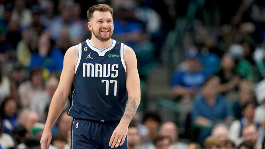6º Luka Doncic (Dallas Mavericks) - 88 na bola de 3