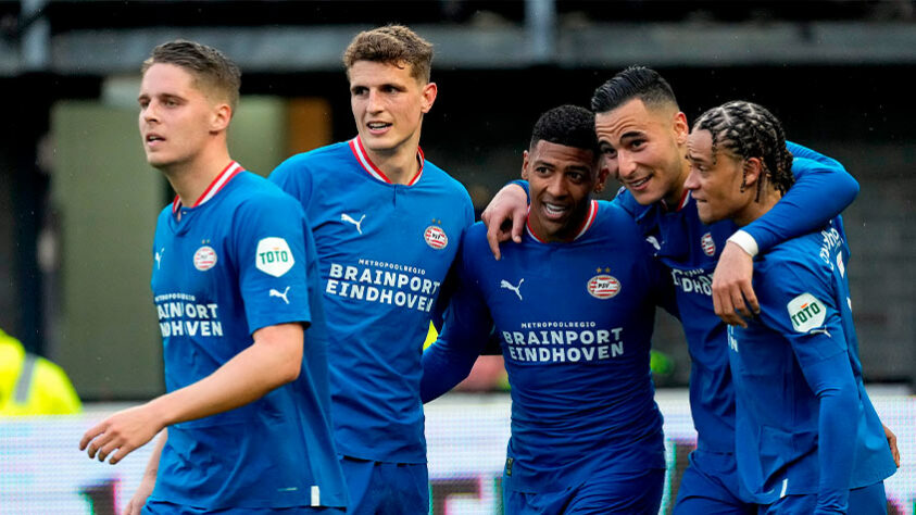 13º lugar - PSV (Holanda, nível 4): 202 pontos.