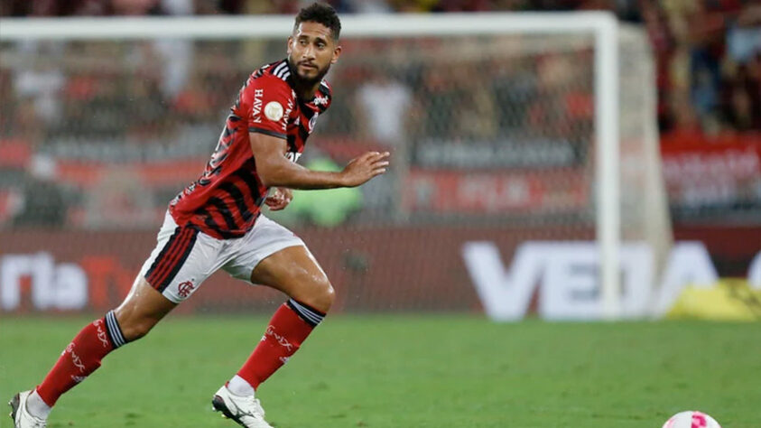 Pablo, zagueiro de 31 anos (Flamengo) - ainda não jogou no Brasileirão.