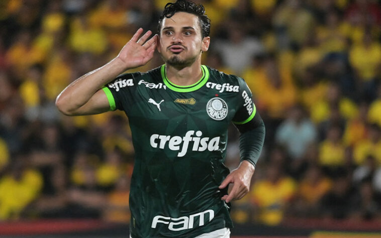 O Palmeiras derrotou o Barcelona-EQU por 2 a 0 na noite desta quarta-feira (03), no estádio Monumental, em Guayaquil, pela terceira rodada da fase de grupos da Libertadores. Melhor em campo, Raphael Veiga abriu o placar para o Verdão, e Gustavo Gómez ampliou. Confira as notas do Alviverde: