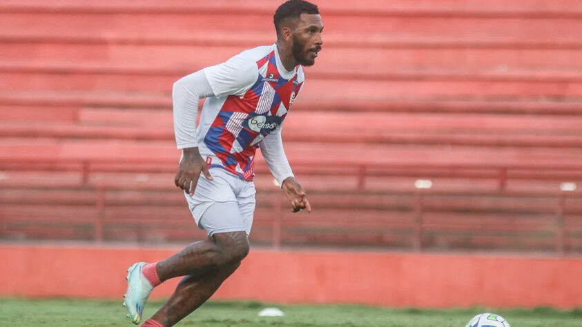 Jonathan Doin (Paulo Miranda), zagueiro - Clube à época: Juventude - Clube atual: sem clube, após rescindir contrato com o Náutico / Como citado anteriormente, o jogador teria recebido valores (R$ 60 mil em um jogo e R$ 50 mil em outro) para tomar um cartão amarelo por partida. Os jogos em questão foram Fortaleza x Juventude e Goiás x Juventude. 