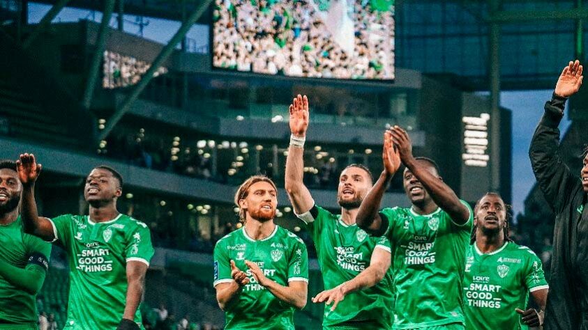 Saint-Étienne: 63 anos sem vencer o Campeonato Francês, segundo maior campeão com 10 títulos.