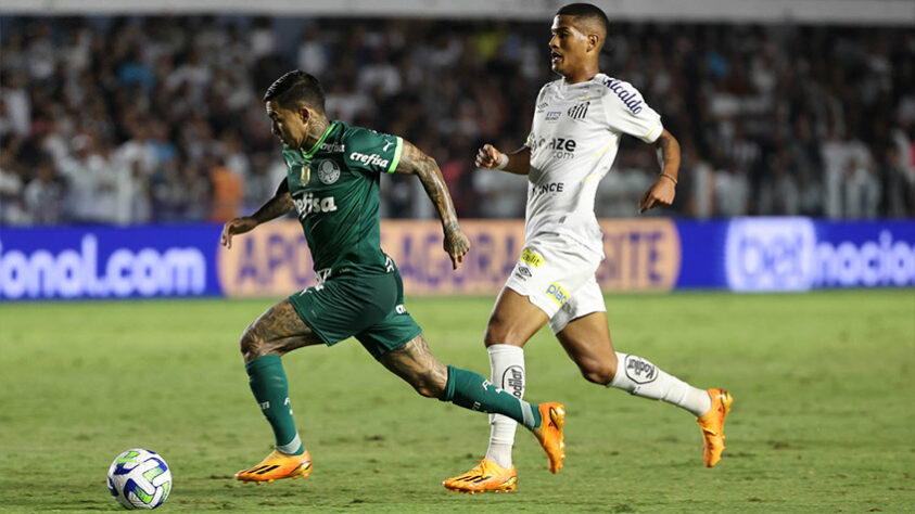 O Palmeiras fez um jogo abaixo e não conseguiu sair do empate sem gols com o Santos no clássico válido pela sétima rodada do Brasileirão, na Vila Belmiro. Dudu foi o que mais tentou alguma coisa na partida e merece destaque. Confira todas as atuações: (por Julia Mazarin)