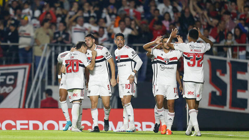 São Paulo: 322 jogos no G4