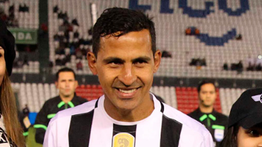 Sergio Aquino ainda está em atividade, assim como Fábio, aos 43 anos e defende o Libertad. O jogador construiu sua carreira - e sua história na Libertadores - defendendo apenas clubes paraguaios: além do Libertad, jogou por Olimpia e Cerro Porteño. 