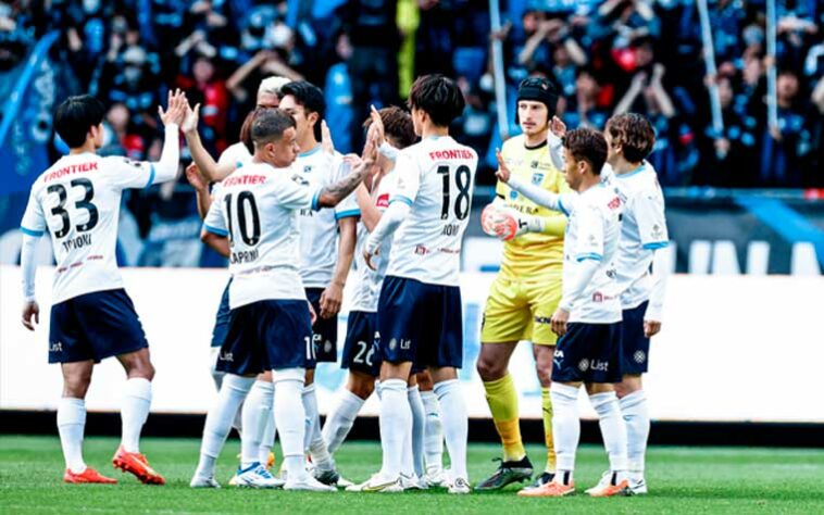 Após fornecer acesso aos métodos de treinamento e estrutura do conglomerado, o clube se tornou campeão da J-League (primeira divisão do Japão) pela quarta vez em sua história em 2019, e encerrou um jejum de 15 anos.