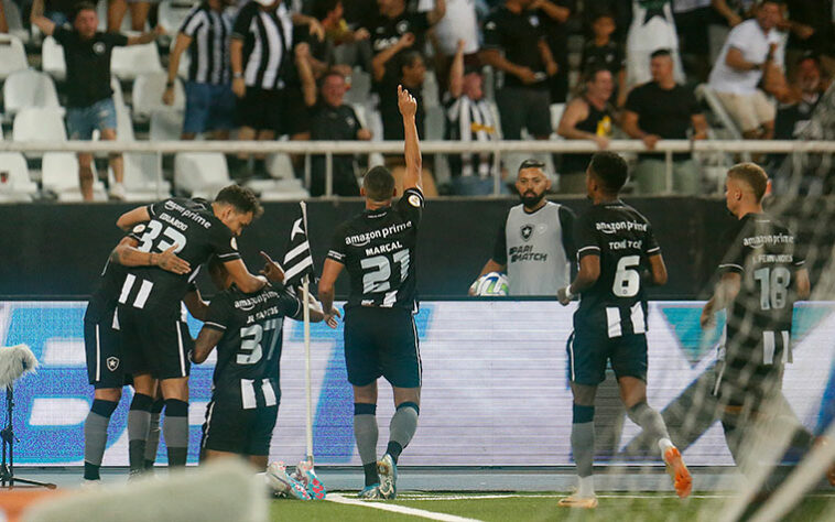 Botafogo: 109 jogos no G4
