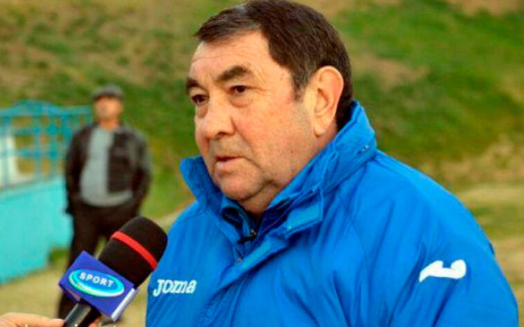 Viktor Djalilov (seleção do Uzbequistão) - 71 anos e um mês.