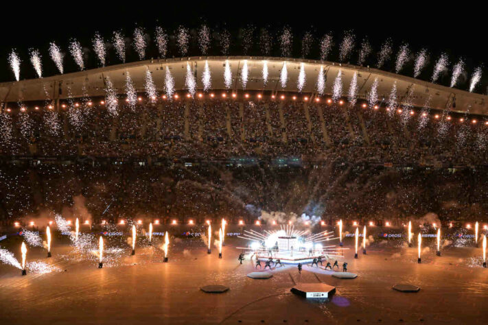 Estádio em Instambul ferveu com o show da brasileira antea da final 