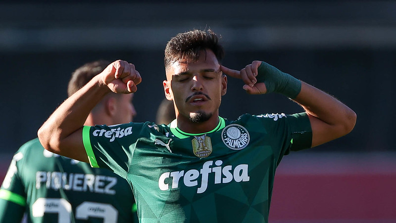 13º - Gabriel Menino - meia do Palmeiras - 22 anos - valor de mercado: 10 milhões de euros (R$ 52 milhões)