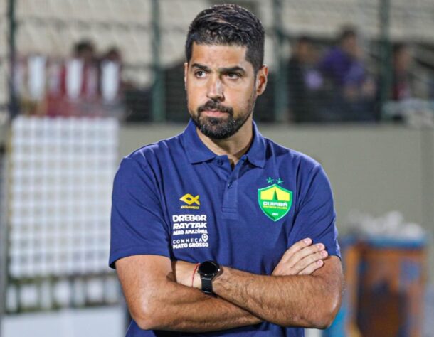 ESQUENTOU - Imediatamente após a demissão de Pepa, o Cruzeiro consultou o técnico Antônio Oliveira, do Cuiabá, para assumir o comando do clube mineiro. O português, no entanto, recusou assumir a Raposa e permanecerá no Cuiabá. 